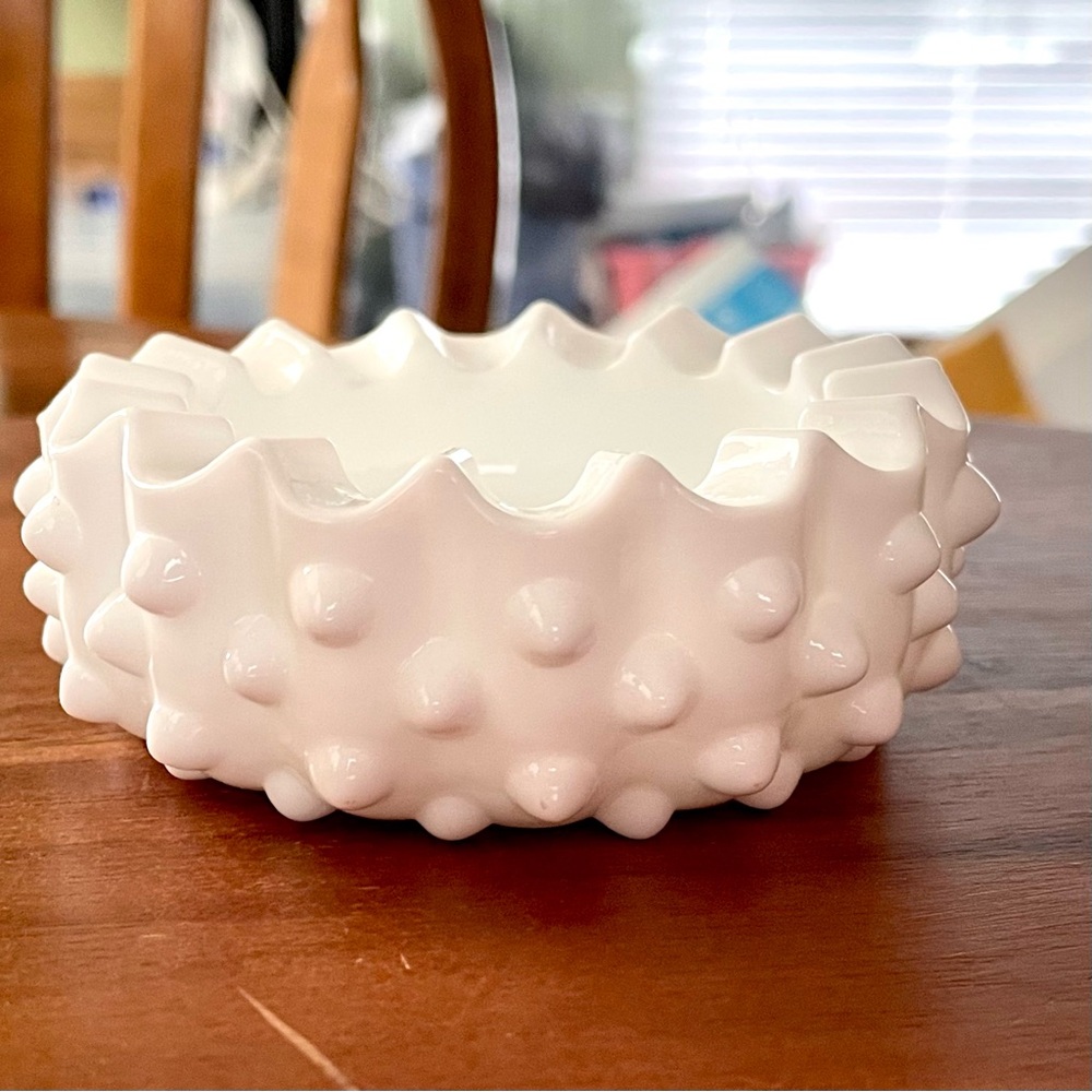Vintage Fenton White Milk Glass - Hobnail - Trinket Dish - Depression Era 1940's - Picture 7 of 7